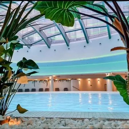 Hanza Tower White 24 Pool & Jacussi Lägenhet Szczecin
